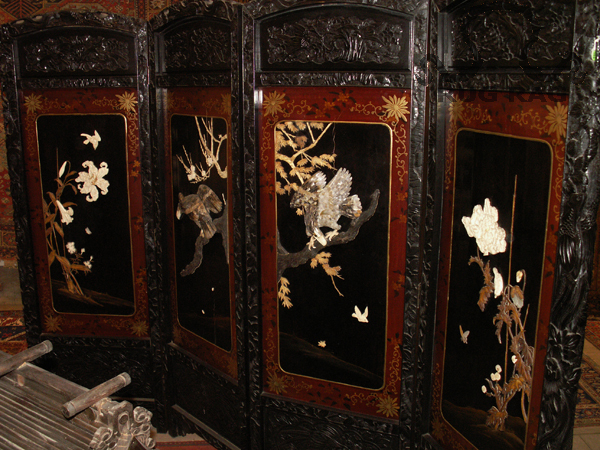 Chinese doors 