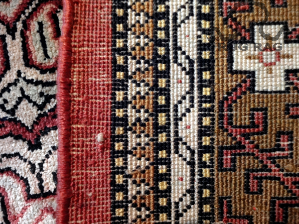 Tight, even weave with single wrap selvages